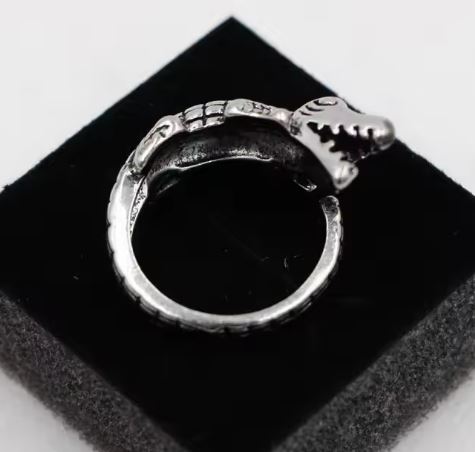 Crocodile Wrap Ring