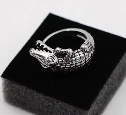 Crocodile Wrap Ring