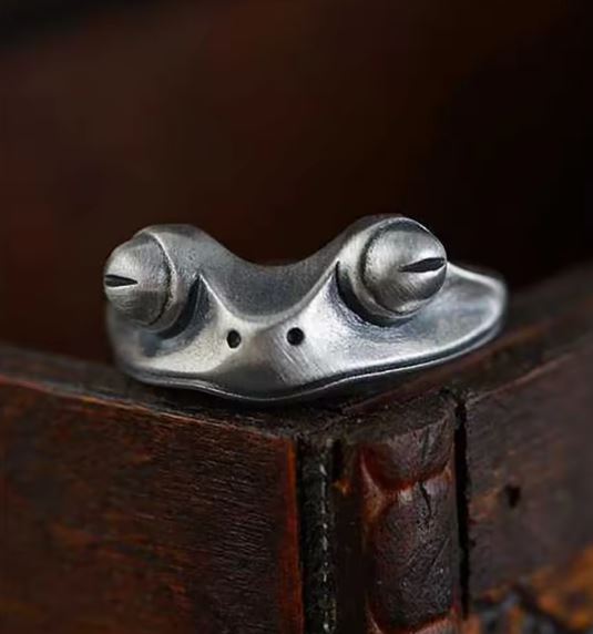 Whimsical Frog Ring